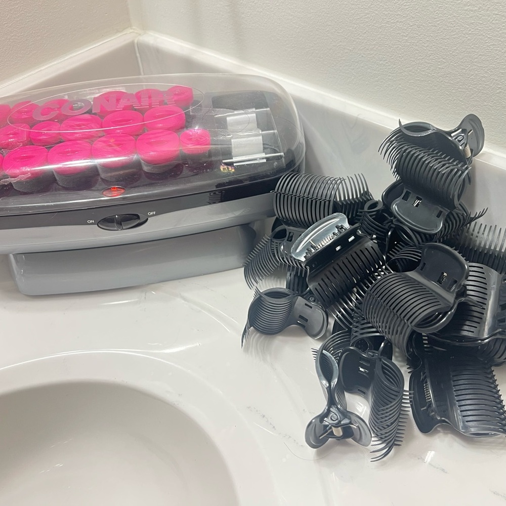 Neon Pink Hot Hair Roller w 24 NEW ClipsRetail clips15$rollers50$! For HOME